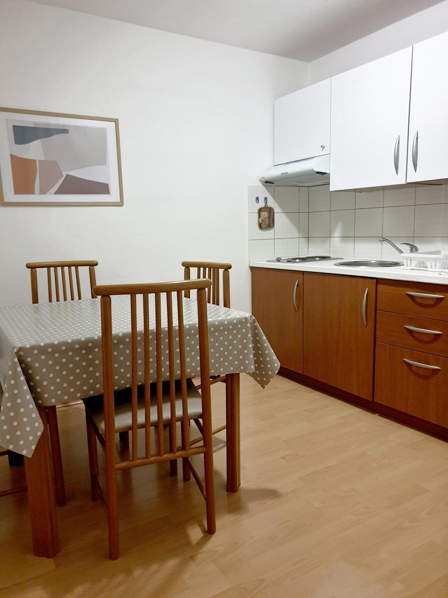 Apartments Tena With Private Parking Πούλα Εξωτερικό φωτογραφία