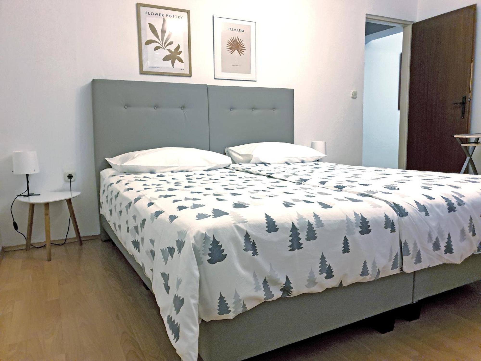 Apartments Tena With Private Parking Πούλα Εξωτερικό φωτογραφία