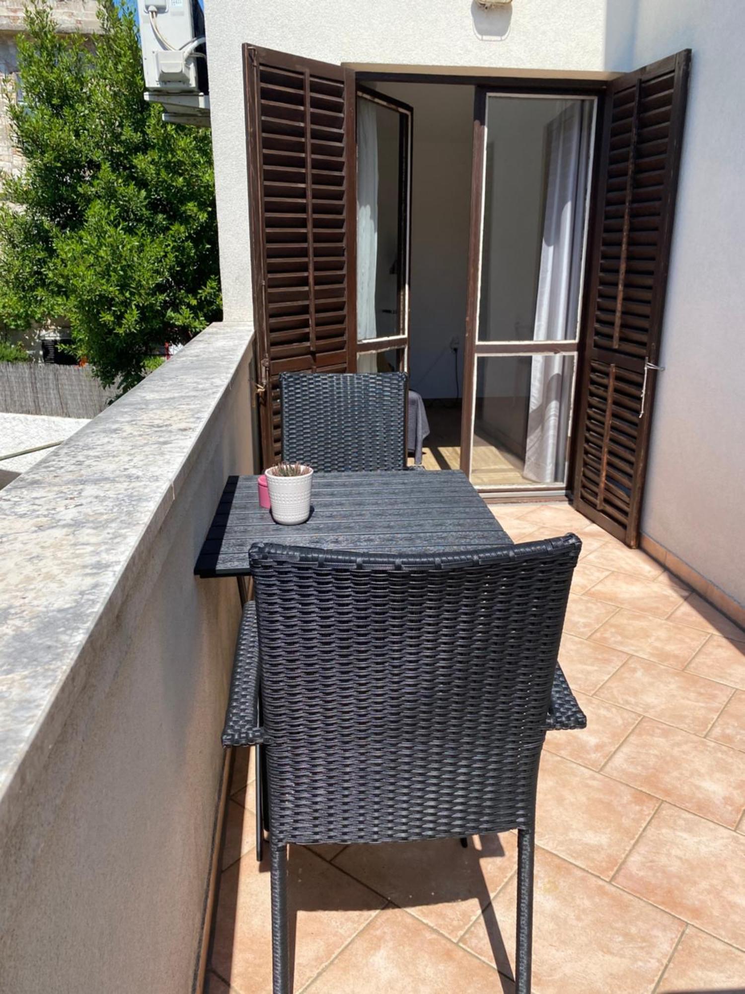Apartments Tena With Private Parking Πούλα Εξωτερικό φωτογραφία
