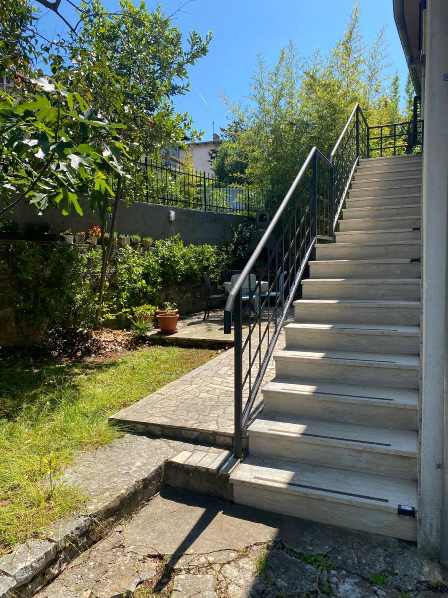 Apartments Tena With Private Parking Πούλα Εξωτερικό φωτογραφία