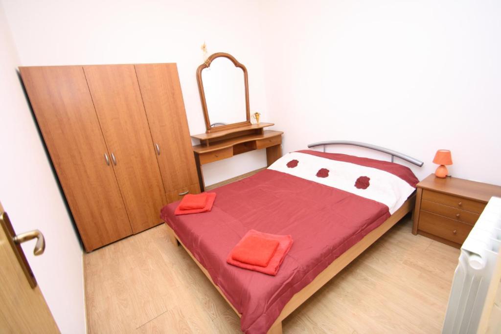 Apartments Tena With Private Parking Πούλα Δωμάτιο φωτογραφία