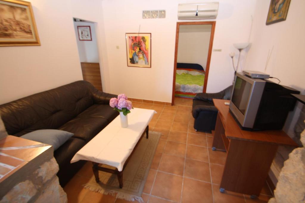 Apartments Tena With Private Parking Πούλα Δωμάτιο φωτογραφία