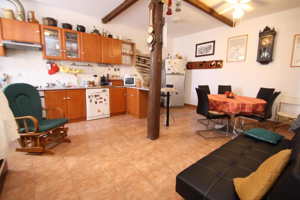 Apartments Tena With Private Parking Πούλα Δωμάτιο φωτογραφία
