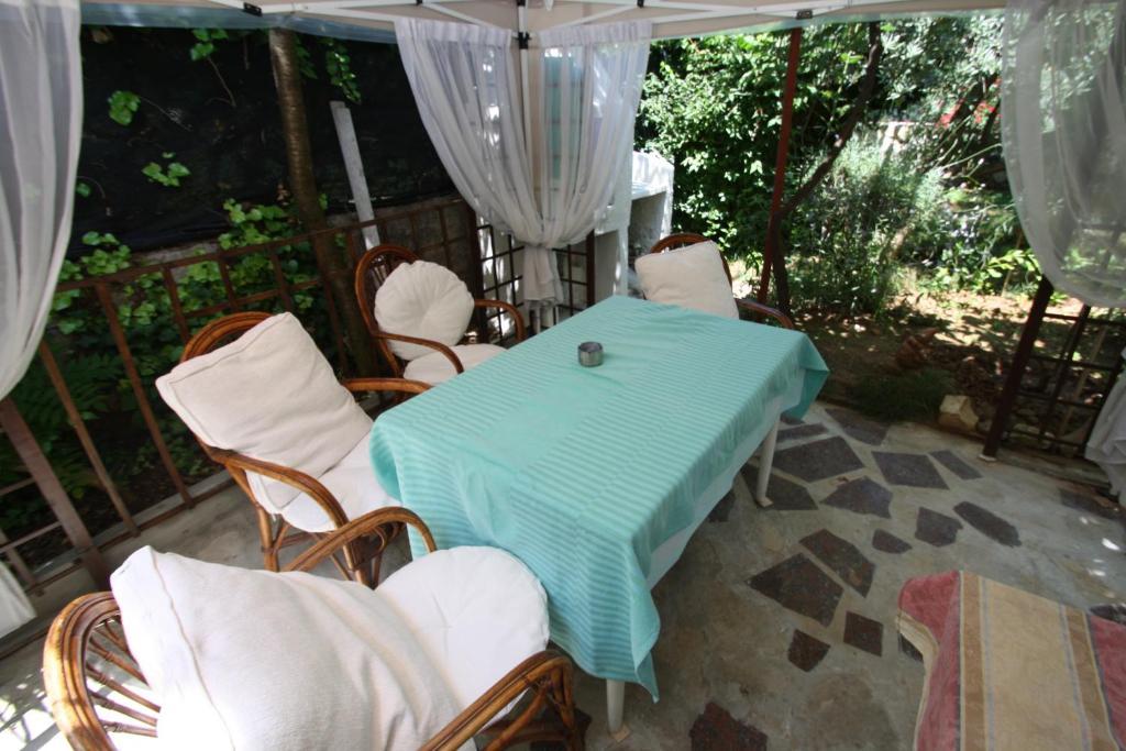 Apartments Tena With Private Parking Πούλα Δωμάτιο φωτογραφία